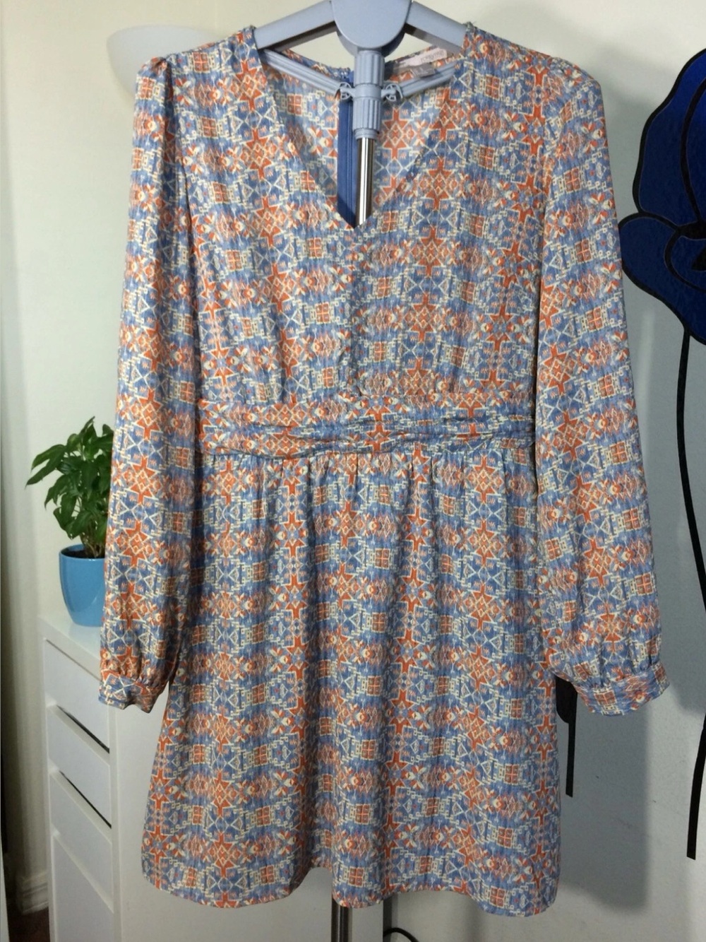 FOREVER 21 Women's Size M Floral Sheer Long Sleeve Dress